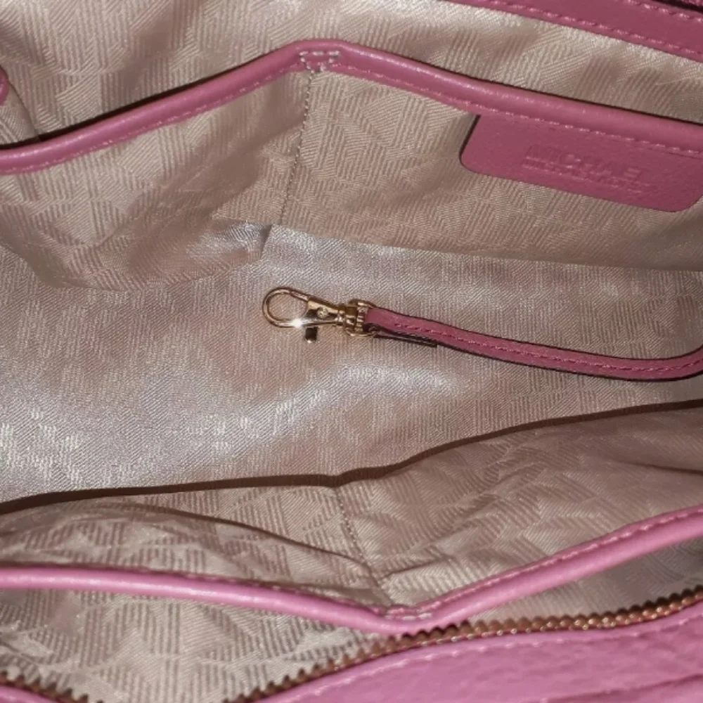 Michael Kor ladies bag like brand new - Picture 3 of 7